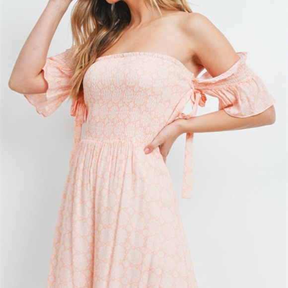 PEACH WHITE ROMPER - Picture 4 of 14